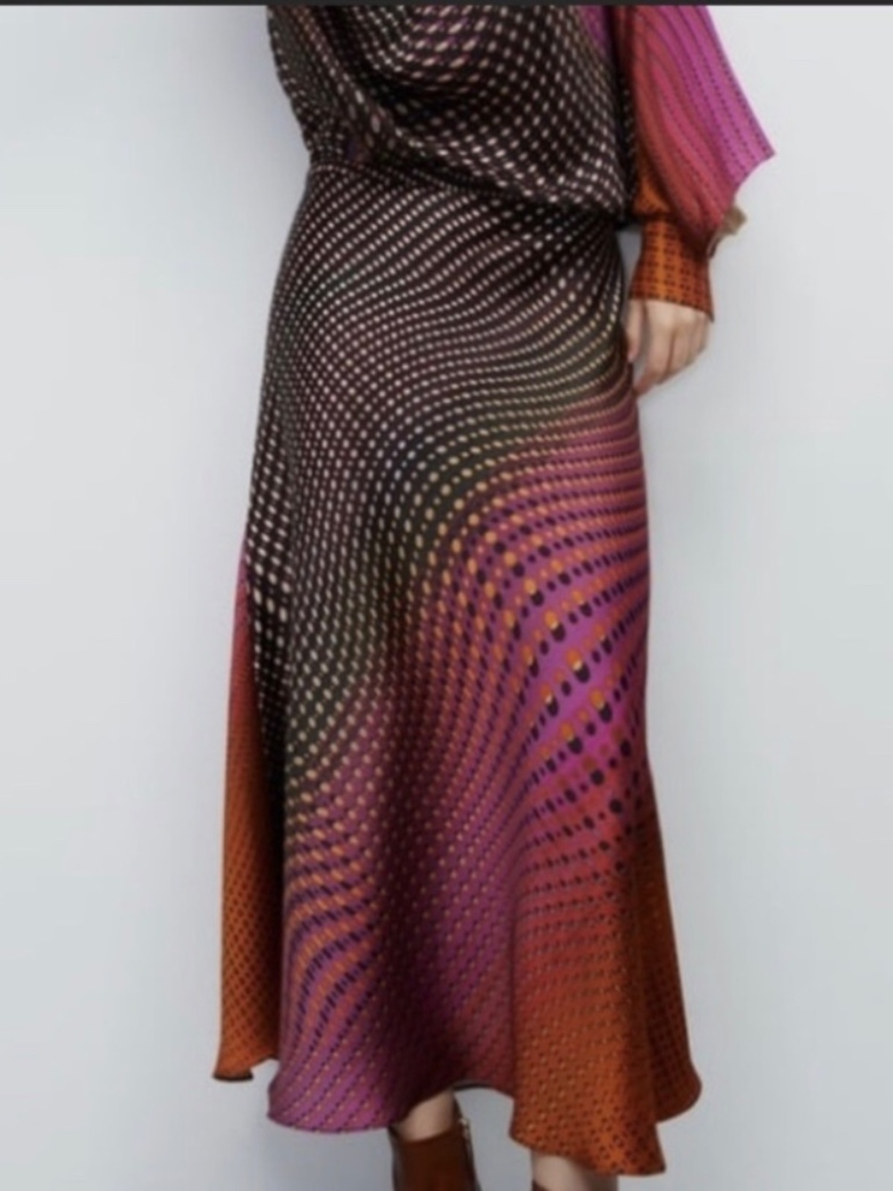 Zara Printed Midi Skirt - Size Small - Picture 2 of 4
